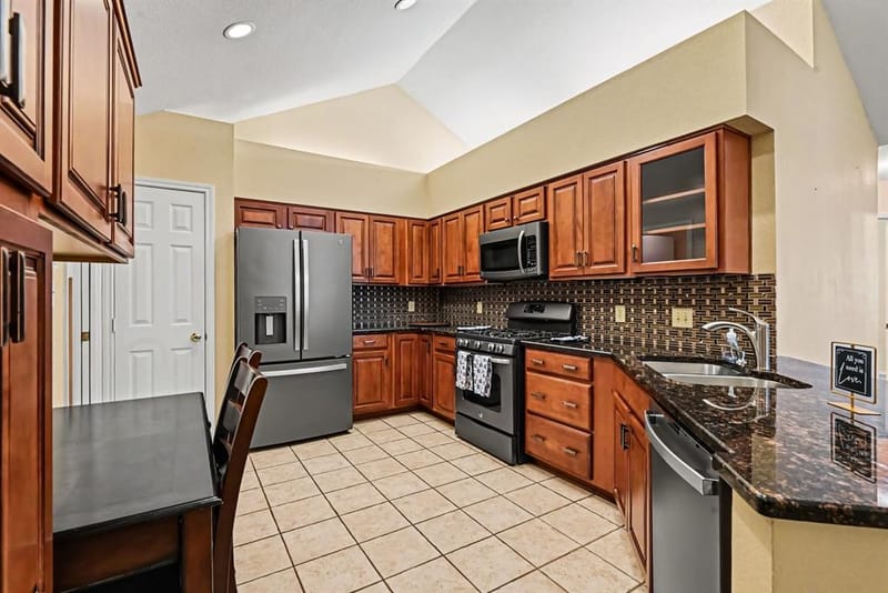 6172 Haley Lane, Fort Worth TX 76132 - Photo 12