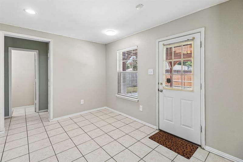 503 Angela Lane, Euless TX 76039 - Photo 11