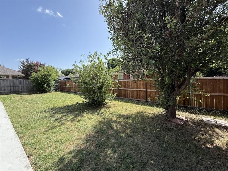 503 Angela Lane, Euless TX 76039 - Photo 31
