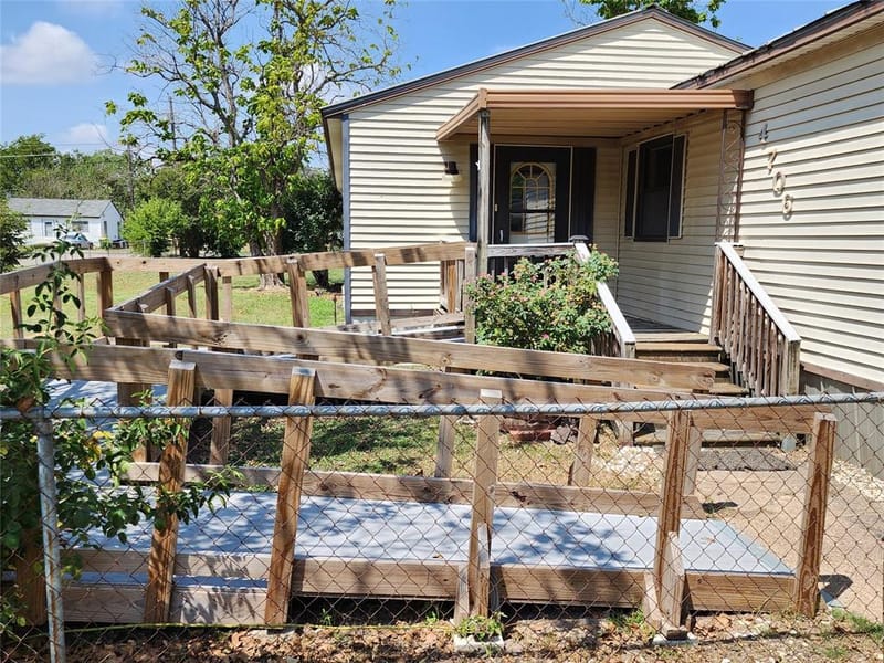 4706 Iowa Street, Waco TX 76705 - Photo 4