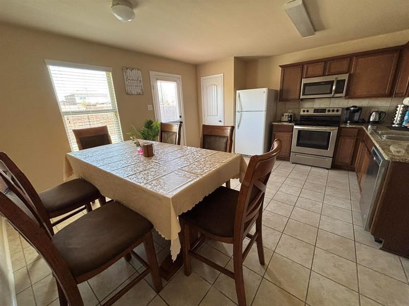 912 Platinum Drive, Princeton TX 75407 - Photo 6