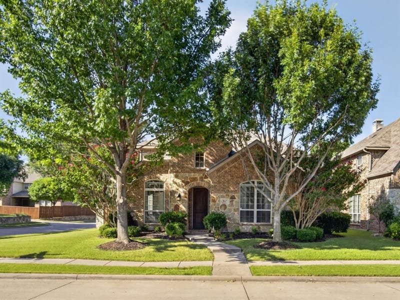 842 Sun Meadow Road, Allen TX 75013 - Photo 2