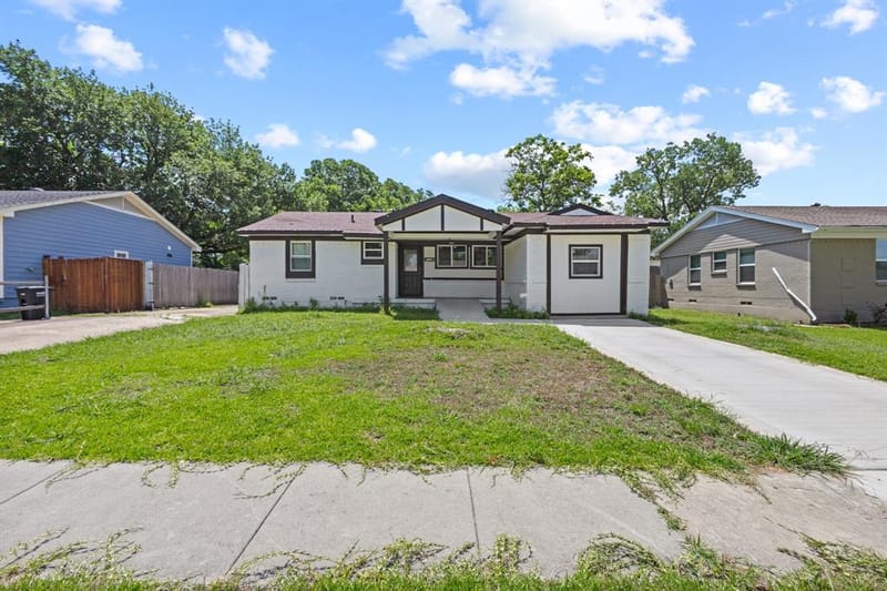 1706 Summit Street, Mesquite TX 75149 - Photo 2
