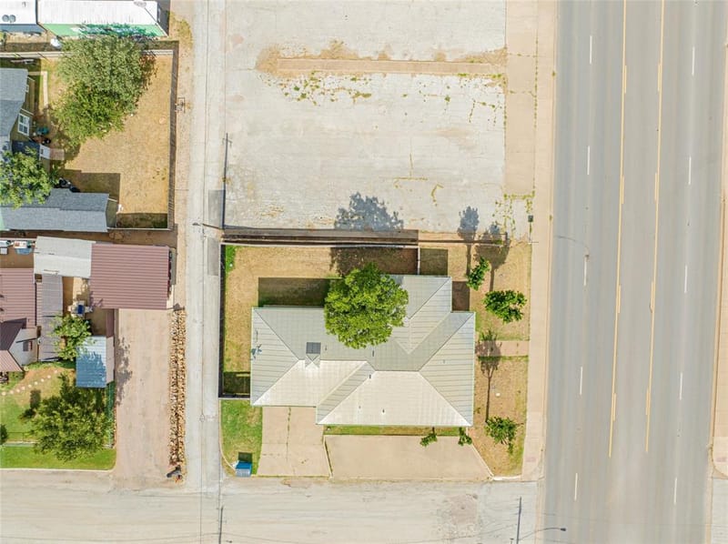 514 W Walker Street, Breckenridge TX 76424 - Photo 32