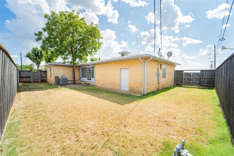 514 W Walker Street, Breckenridge TX 76424 - Photo 21