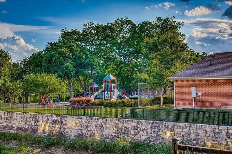 736 S Greenville Avenue, Richardson TX 75081 - Photo 34