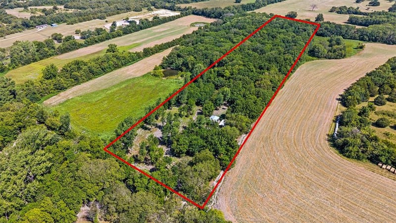 555 Yowell Hill Road, Tom Bean TX 75491