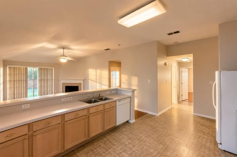 917 Bard Drive, Garland TX 75040 - Photo 4
