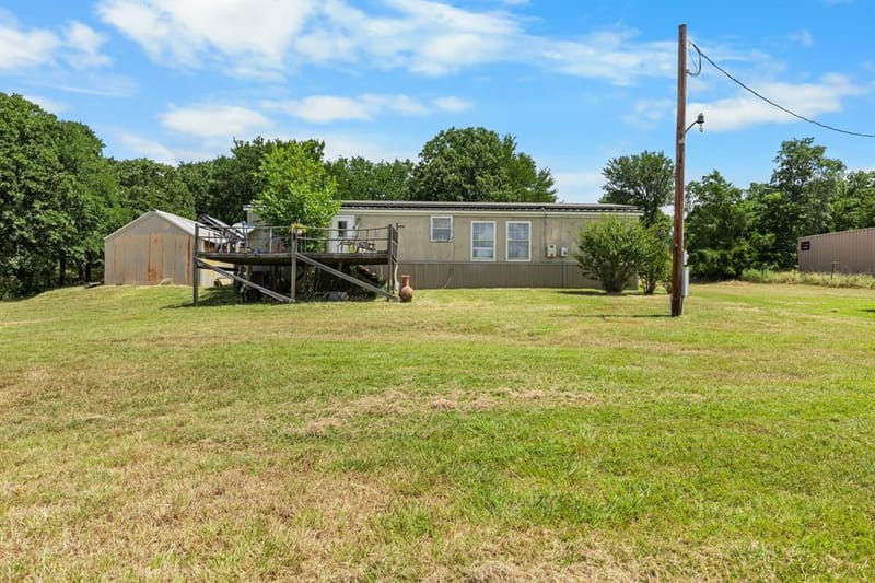 439 Slayden Drive, Sunset TX 76270 - Photo 19
