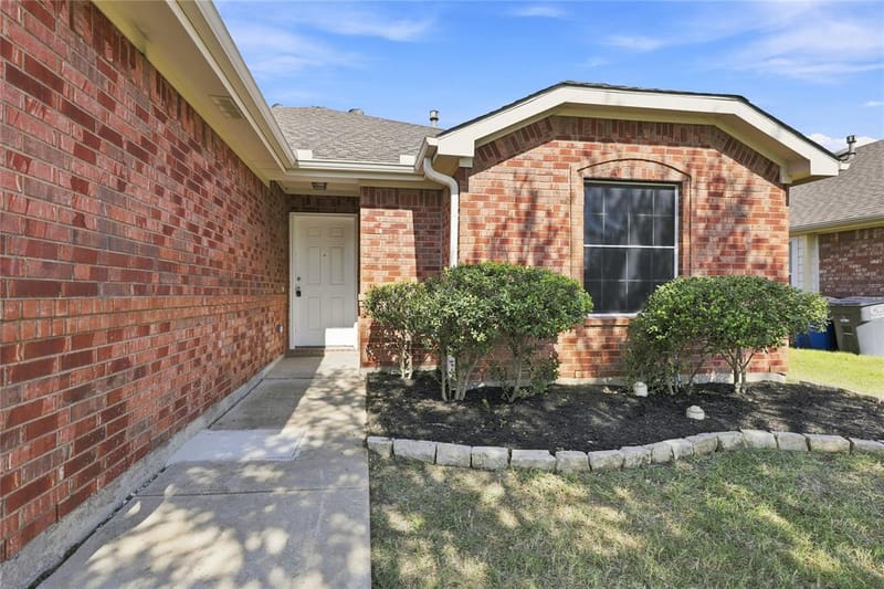 2713 Dawn Spring Drive, Little Elm TX 75068 - Photo 2
