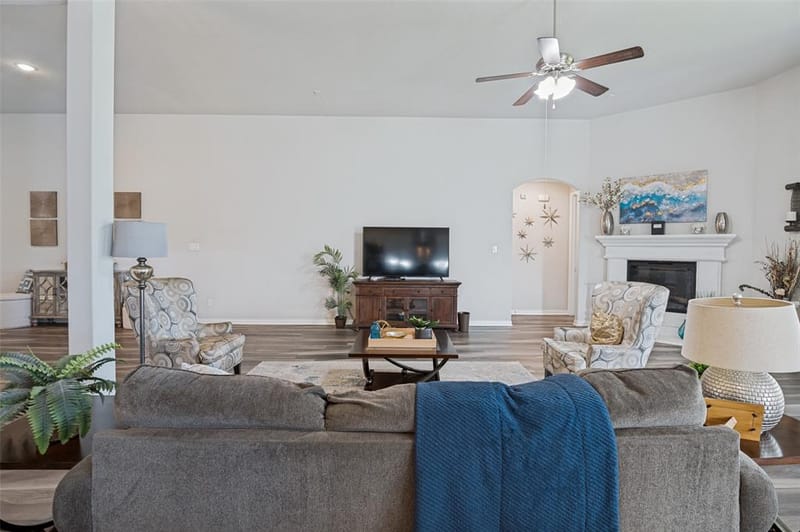 217 Castle Creek Drive, Red Oak TX 75154 - Photo 16