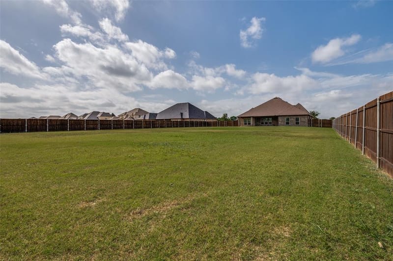 217 Castle Creek Drive, Red Oak TX 75154 - Photo 36