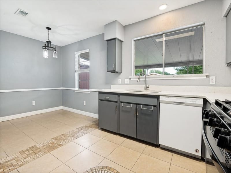 3122 Cheyenne Street, Irving TX 75062 - Photo 5