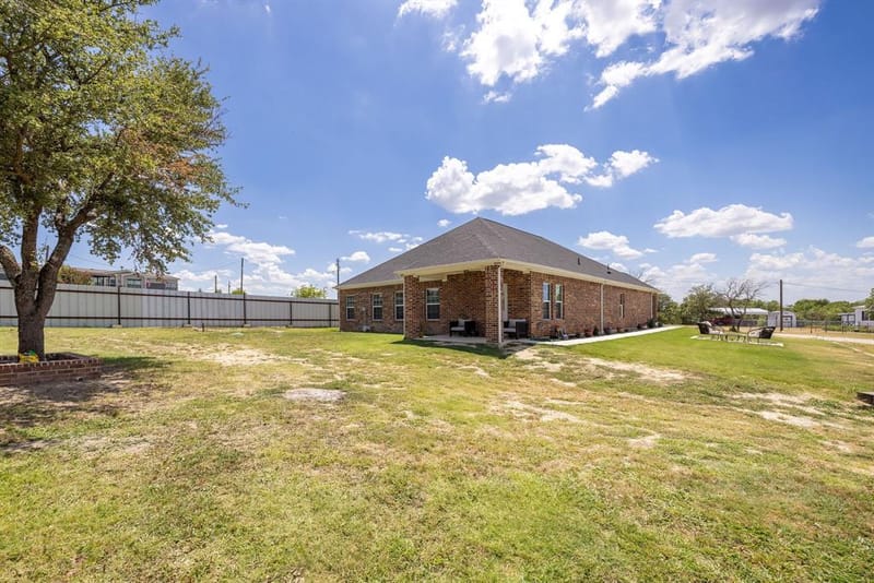 150 Browning Court, Springtown TX 76082 - Photo 27