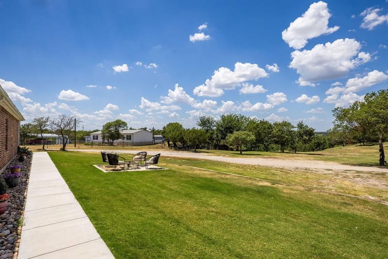 150 Browning Court, Springtown TX 76082 - Photo 28