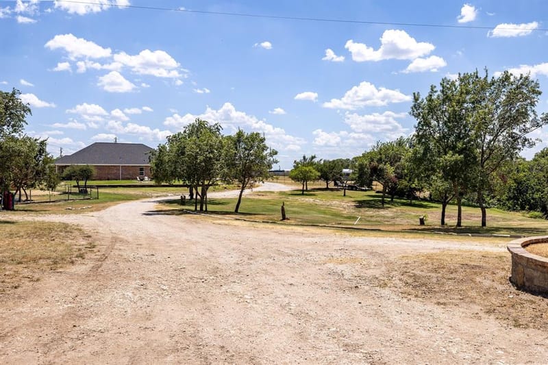 150 Browning Court, Springtown TX 76082 - Photo 30
