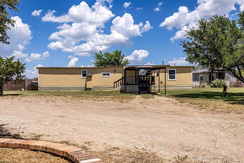 150 Browning Court, Springtown TX 76082 - Photo 34