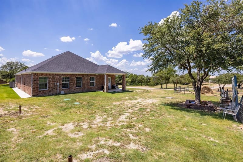 150 Browning Court, Springtown TX 76082 - Photo 25