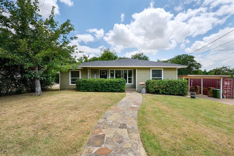 2100 NW 4th Avenue, Mineral Wells TX 76067 - Photo 3