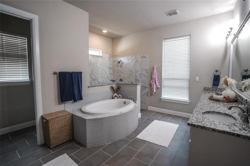 1945 County Road 1111, Decatur TX 76234 - Photo 18
