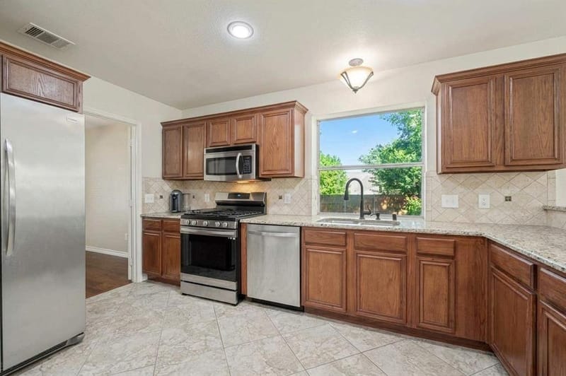 9304 Leesburg Court, McKinney TX 75071 - Photo 3