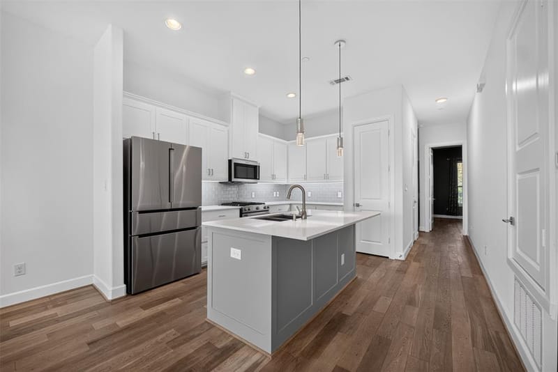 5015 Meridian Lane # 2102, Addison TX 75001 - Photo 6