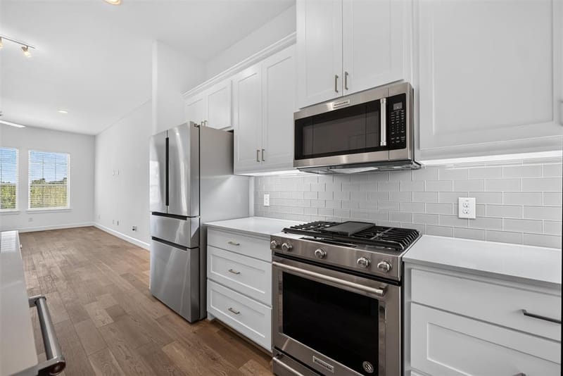 5015 Meridian Lane # 2102, Addison TX 75001 - Photo 11