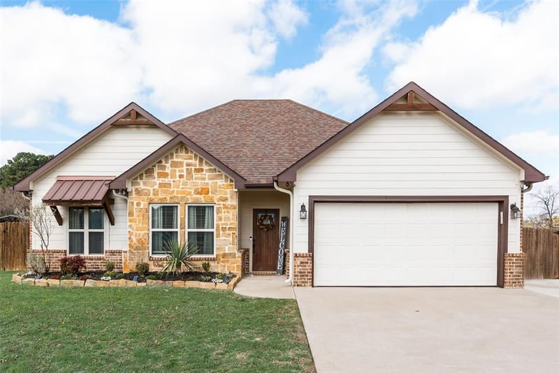 120 Horseshoe Lake Drive, Edgewood TX 75117 - Photo 2