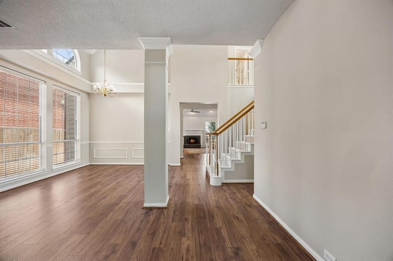 2623 Garden Ridge Lane, Arlington TX 76006 - Photo 2