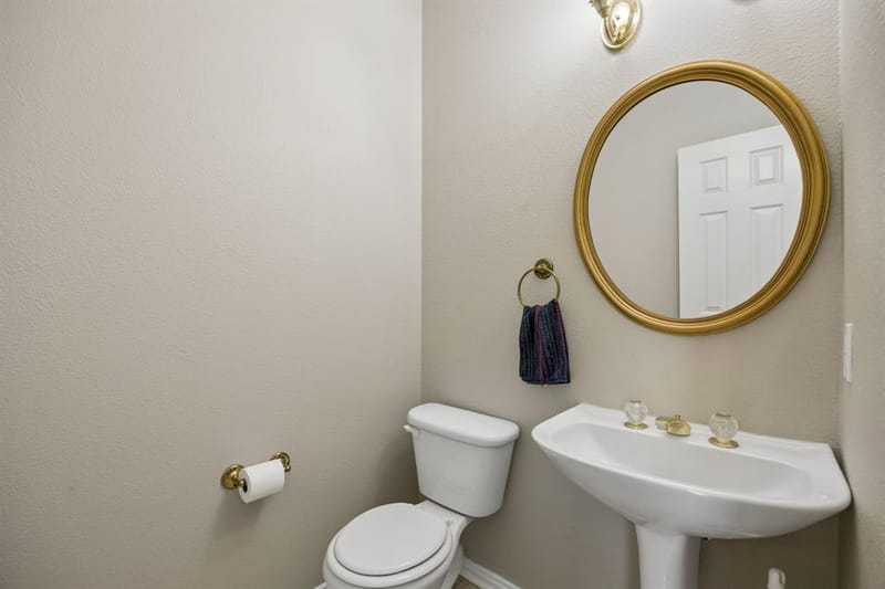 2623 Garden Ridge Lane, Arlington TX 76006 - Photo 6