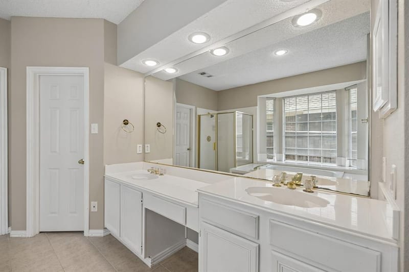 2623 Garden Ridge Lane, Arlington TX 76006 - Photo 17