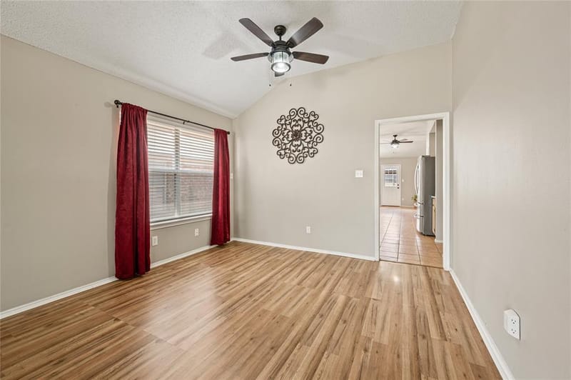 8112 Heritage Place Drive, Fort Worth TX 76137 - Photo 5