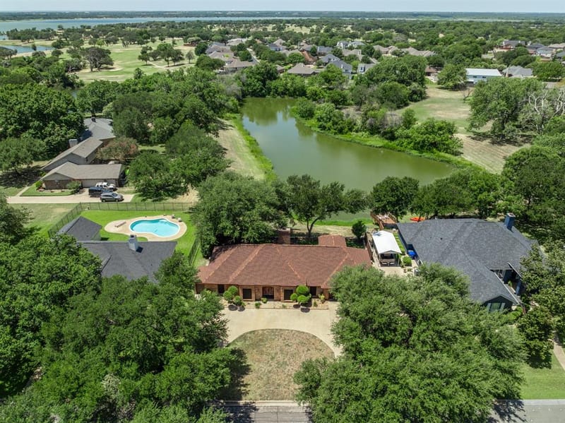 9208 Country Lake Drive, Waco TX 76708 - Photo 4