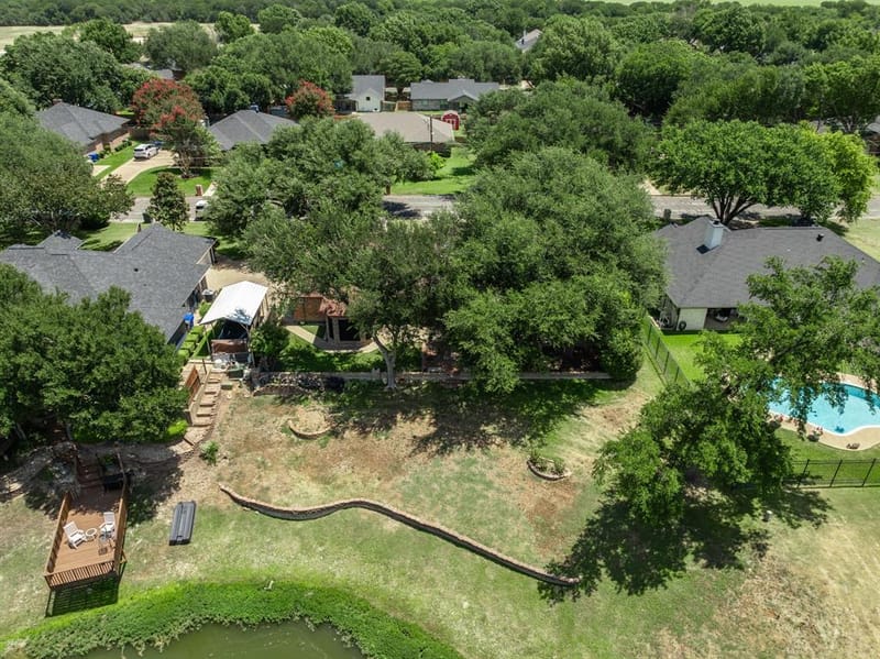9208 Country Lake Drive, Waco TX 76708 - Photo 8