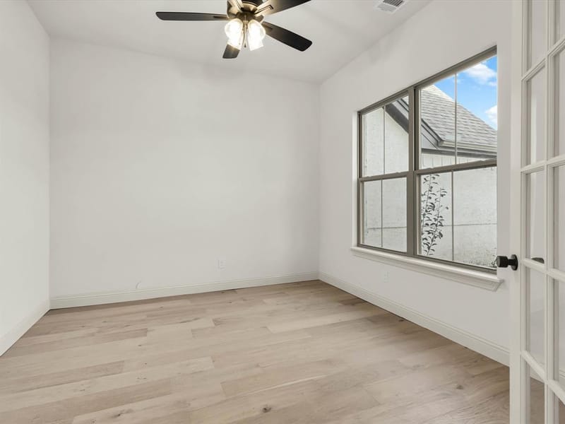 1013 Silver Sage, Weatherford TX 76085 - Photo 3