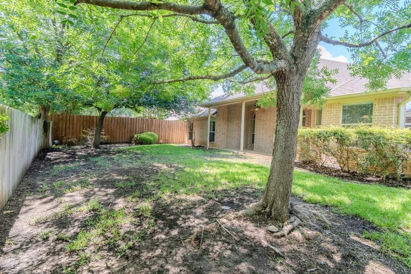 6014 Brenhaven Road, Arlington TX 76017 - Photo 6