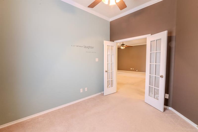 6014 Brenhaven Road, Arlington TX 76017 - Photo 13