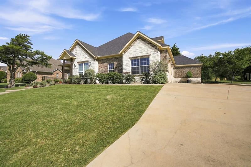 1906 Clearview Drive, Ennis TX 75119 - Photo 6