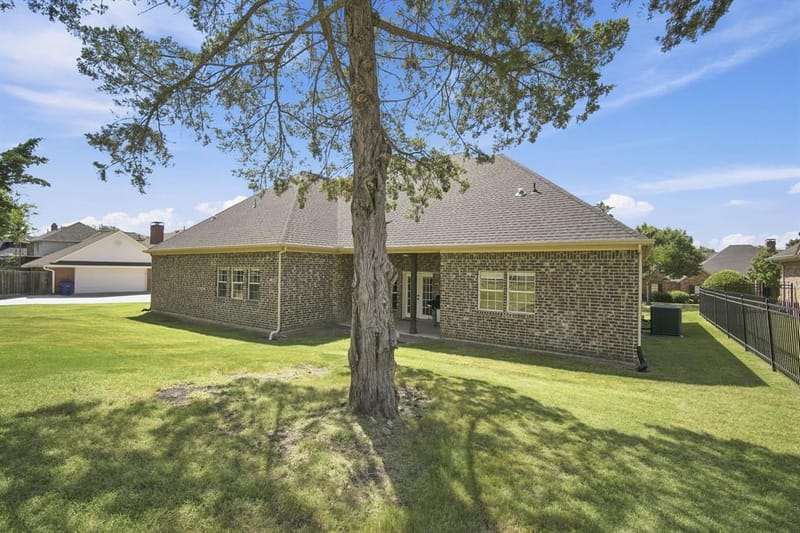 1906 Clearview Drive, Ennis TX 75119 - Photo 36