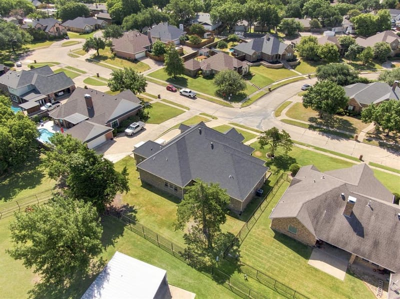 1906 Clearview Drive, Ennis TX 75119 - Photo 9
