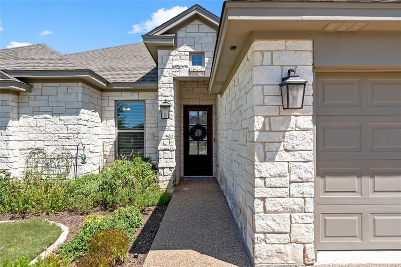 10025 Wildberry Drive, Waco TX 76712 - Photo 3