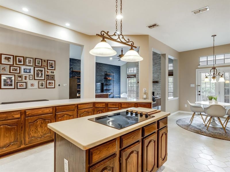 7701 Marble Canyon Court, Fort Worth TX 76137 - Photo 9