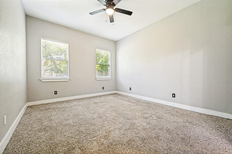 2733 Carpenter Avenue, Dallas TX 75215 - Photo 6