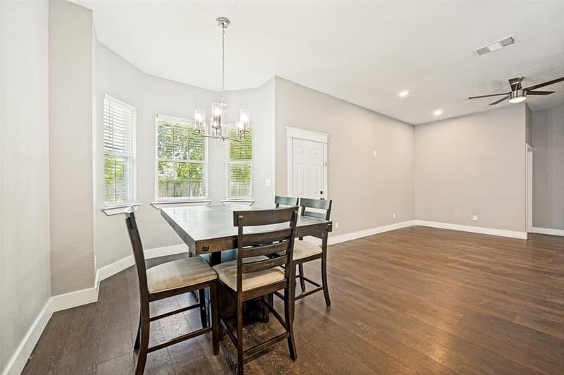 2733 Carpenter Avenue, Dallas TX 75215 - Photo 4