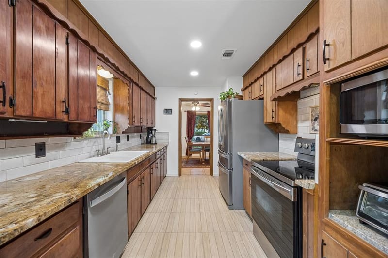2104 Westlake Drive, Plano TX 75075 - Photo 18