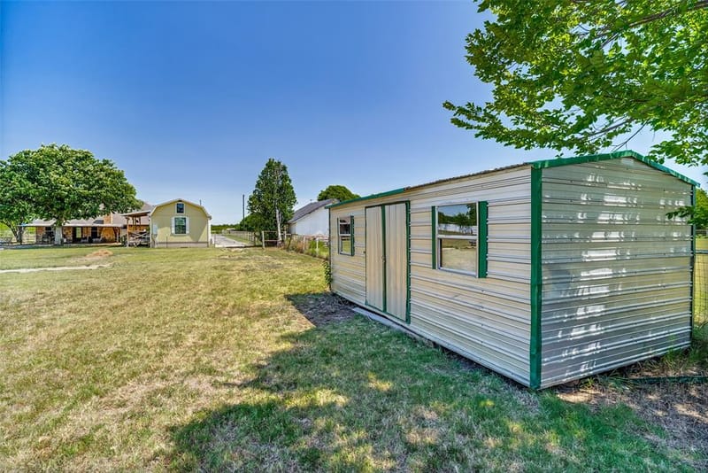 2705 County Road 920, Crowley TX 76036 - Photo 32