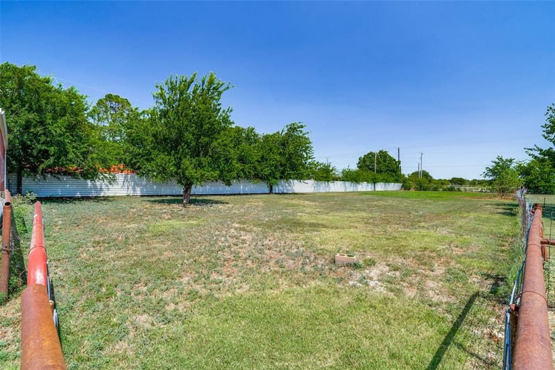 2705 County Road 920, Crowley TX 76036 - Photo 33