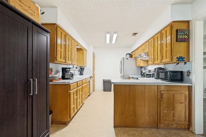 2705 County Road 920, Crowley TX 76036 - Photo 8