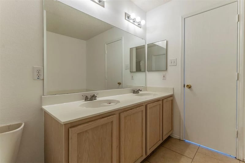 3883 Steeplechase Drive, Fort Worth TX 76123 - Photo 7