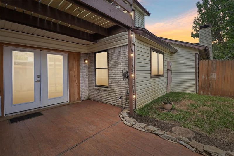 2059 Embassy Way, Carrollton TX 75006 - Photo 8